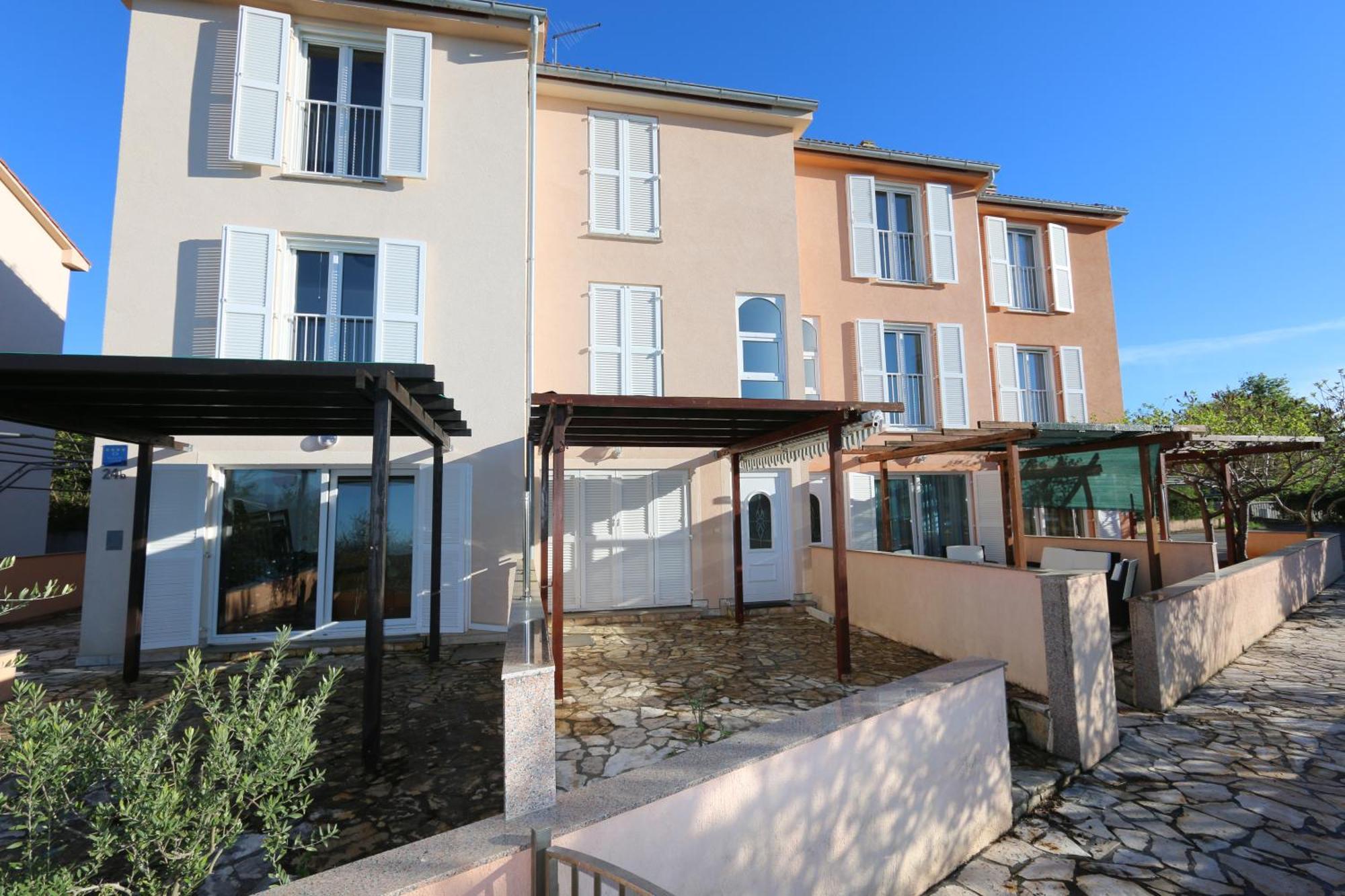 Apartment Hrastov سولين المظهر الخارجي الصورة